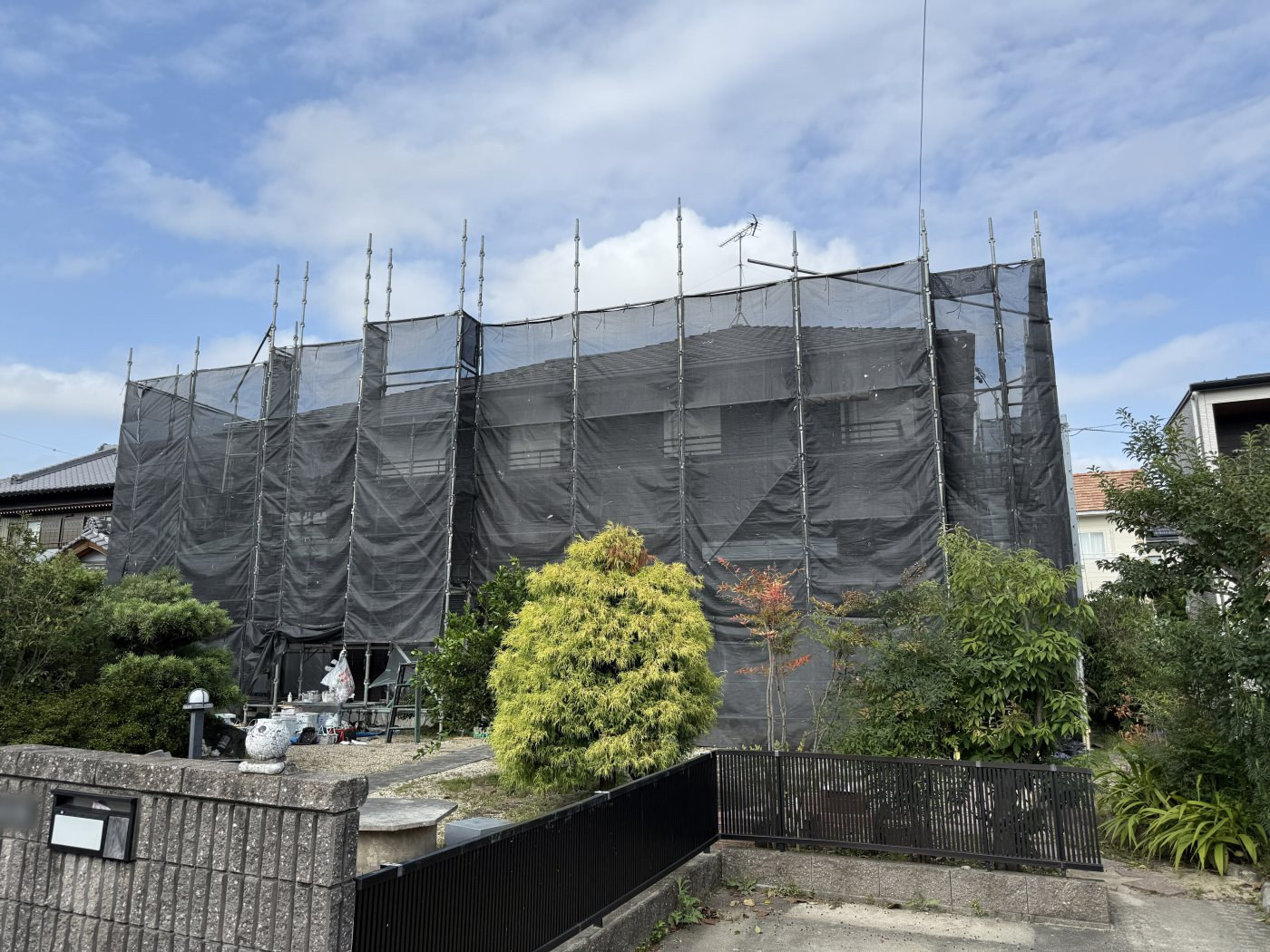 外壁塗装（戸建て）（施工中）